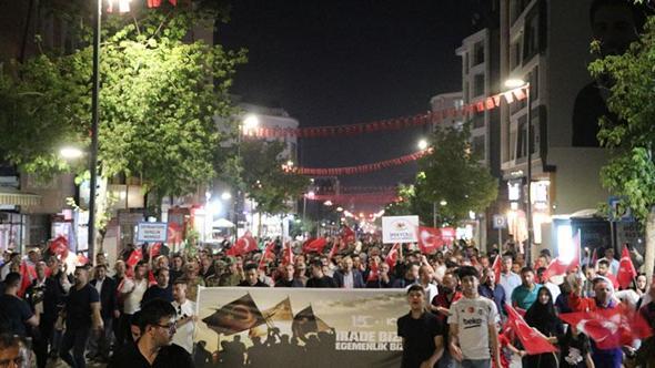 Van'da '15 Temmuz Demokrasi ve Milli Birlik Günü' yürüyüşü düzenlendi