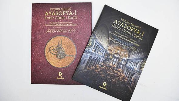 Ayasofya’nın yeniden ibadete açılmasının 6’ncı yıl dönümü koleksiyon bir eserle taçlandı