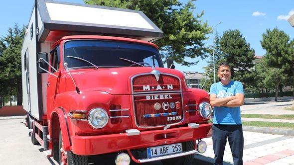 Çocukluk hayali 51 yıllık kamyonu satın alıp karavana çevirdi