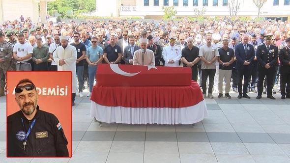 Helikopter kazasında hayatını kaybeden pilot emekli albay, son yolculuğuna uğurlandı