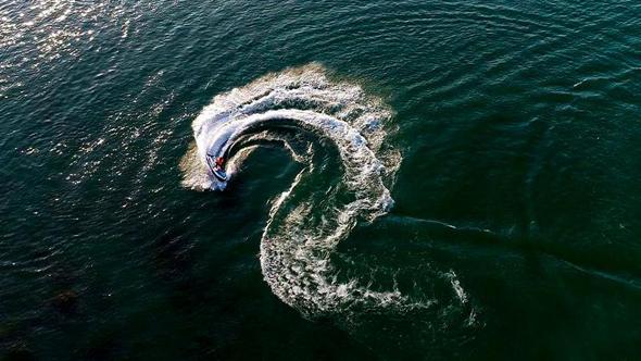 Denizden sonra gölde de jet ski tutkusu
