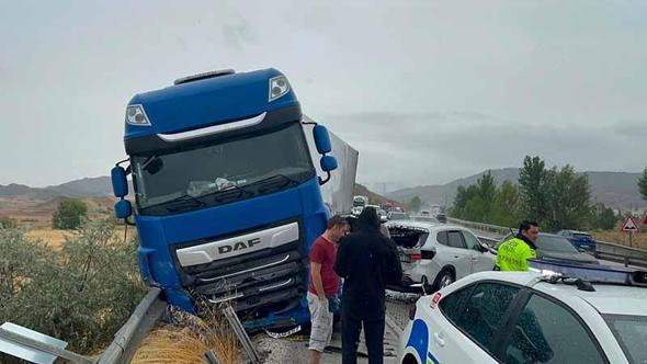 Kastamonu'da 3 ayrı zincirleme kaza; 1 ölü, 12 yaralı