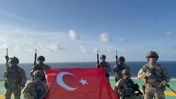 Mehmetçikten, 'Filenin Sultanları'na tebrik mesajı