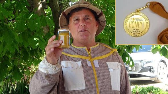 Ürettiği balla İngiltere’nin en prestijli yarışmasında altın madalya kazandı