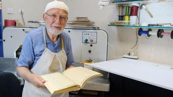 Babasından devraldığı mücellitliği 57 yıldır sürdürüyor