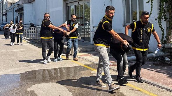 Arsa anlaşmazlığı yaşadığı kişinin husumetlilerine konum gönderdi, saldırıda kendisi de yaralandı