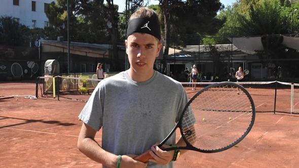 Otizmli milli tenisçi Ata’nın doğum günü tenis turnuvasıyla kutlandı
