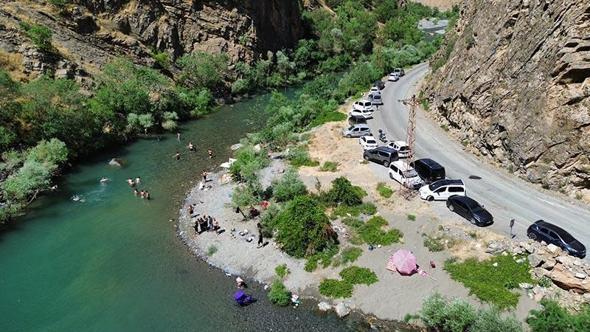 Bir zamanlar terörle anılan bölgede piknik keyfi