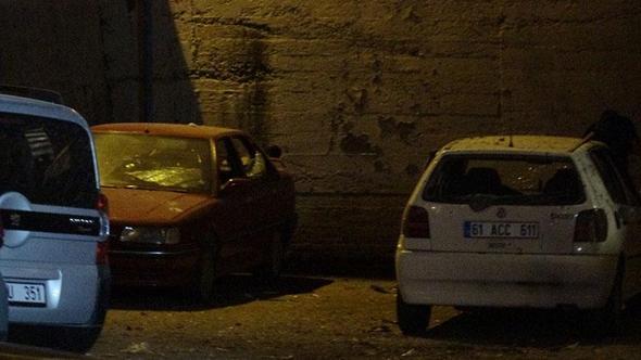 Trabzon’da İlçe Emniyet Müdürlüğü bahçesine hava aracı düştü; 4 araç hasar gördü