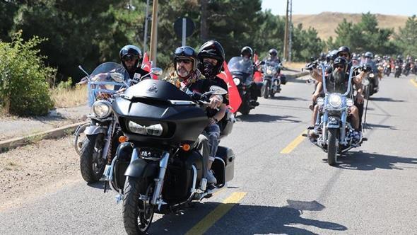 70 ilden, 700 motosiklet tutkunu Sivas'ta buluştu