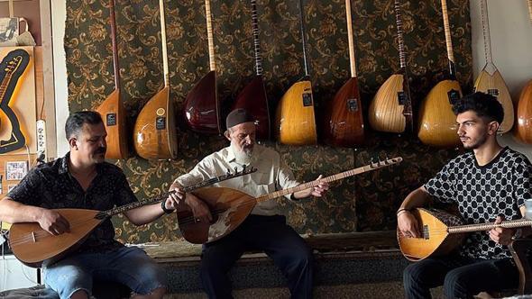 3 kuşak bağlama tutkusu