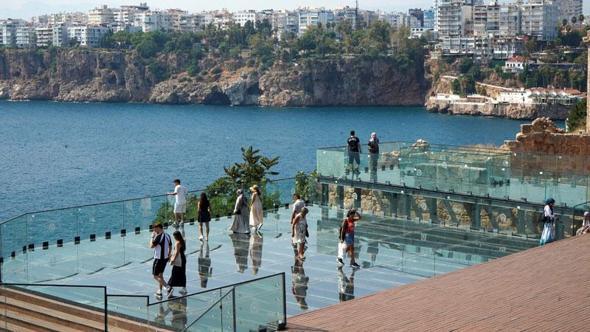 2 bin yıllık Hıdırlık Kulesi, turistlerin yeni gözdesi