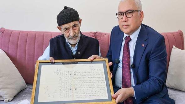 Savaş dönemine ait 113 yıllık 'emanet mektuplar' sahiplerine teslim edildi