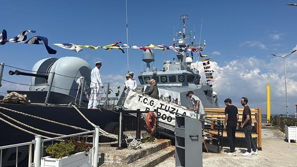TCG Tuzla, Yalova’da vatandaşların ziyaretine açıldı