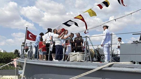 'TCG Enez' gemisi, Tekirdağ'da ziyarete açıldı