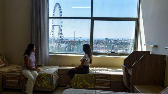 Deniz manzaralı, 5 yıldızlı otel konforlu yurt