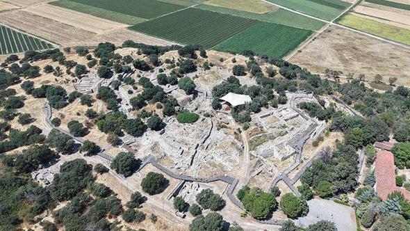 Troya Antik Kenti'nde 2 bin 800 yıllık agora gün yüzüne çıkarılıyor