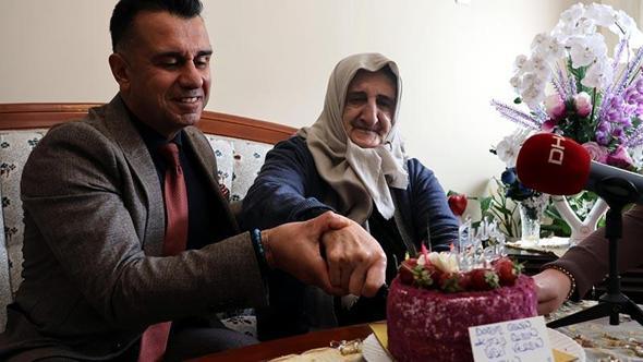 Çocukluğundan beri doğum günü kutlanmayan 85 yaşındaki Asuman Atasever’e pastalı sürpriz
