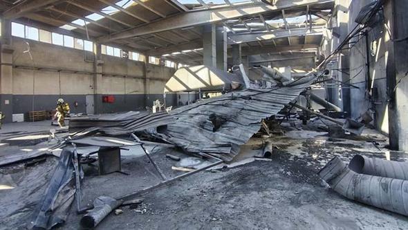 İzmir'de metal fabrikasında patlama; 3'ü ağır, 7 yaralı