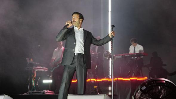 Diyarbakır Kültür Yolu Festivali'nde Mert Demir konser verdi