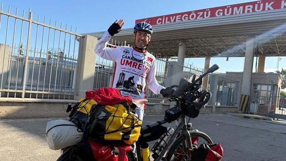 Rüyasını gerçekleştirmek için umreye giden bisikletli, Suriye'ye geçti