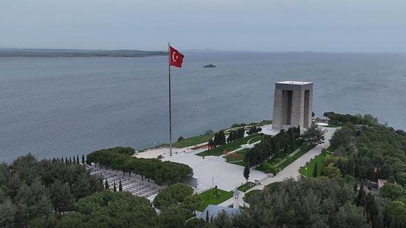 Çanakkale Savaşları’nda Türk askeri, yaralı İngiliz’i sırtında taşımış