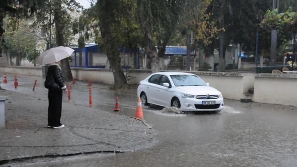 Edirne'de sağanak etkili oldu
