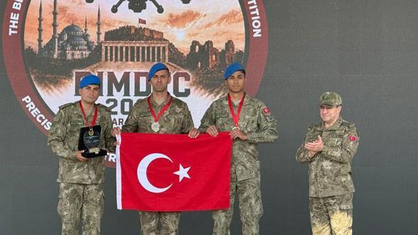 Kara Kuvvetleri'nin 'Askeri Dron Yarışması'nda Türkiye şampiyon oldu