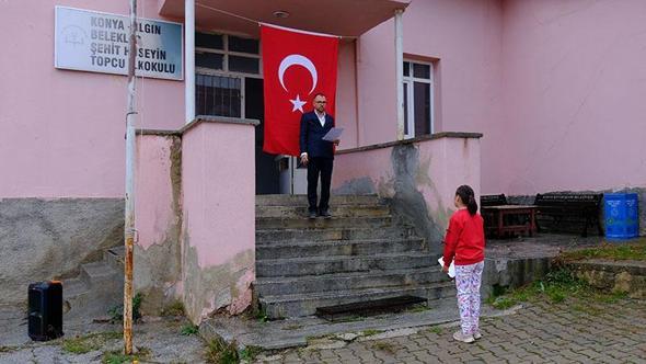 Tek öğrencisi olan okulda tören; ‘İşte Cumhuriyet tam olarak budur’