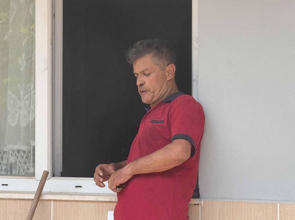 Tartıştığı arkadaşı ile onun ağabeyinin dairelerini ateşe verdi