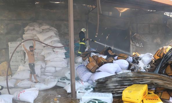 Antalyada fide üretim tesisinde yangın