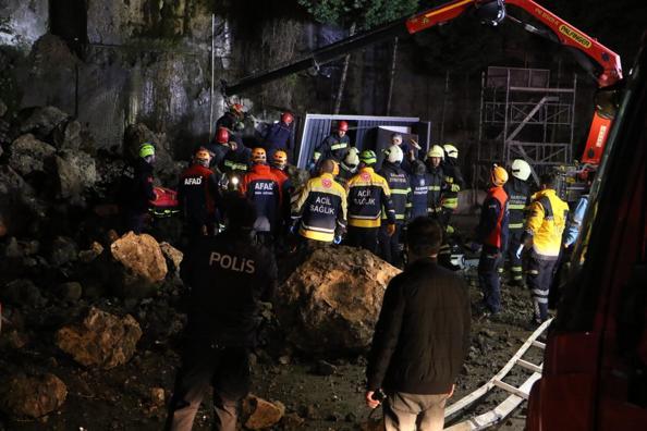 Samsunda baba ve 2 kızının öldüğü heyelanda iş yeri sahibi: İstinat duvarına gerek duymadık