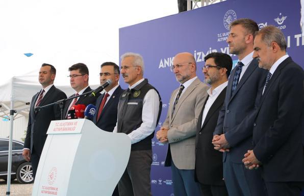 Bakan Uraloğlu: Ankara-İzmir arası seyahat süremiz 3,5 saate düşecek