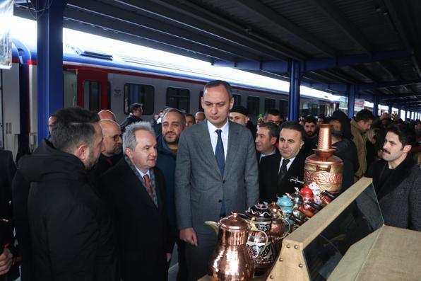 Turistik Doğu Ekspresi, Erzincanın ardından Erzurumda