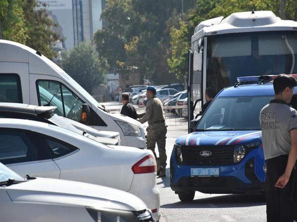 Menderes Belediye Başkanı Çiçek dahil 10 şüpheli tutuklandı