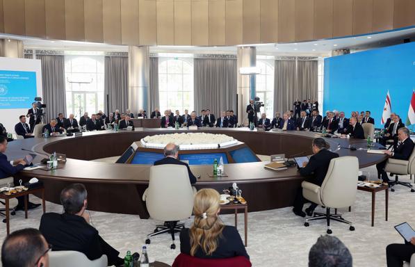 Cumhurbaşkanı Erdoğan: Ortak alfabe hususunda Türkiye olarak ilk adımı atıyoruz