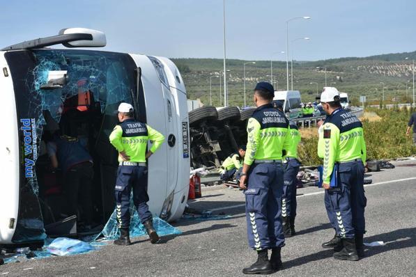 Manisadaki otobüs kazasında ölü sayısı 12’ye çıktı