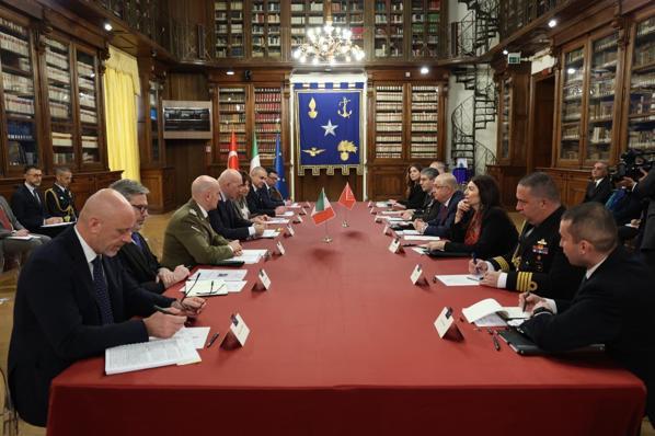 Milli Savunma Bakanı Yaşar Güler, İtalya’da