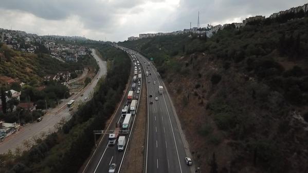 TEM’de tünel içinde zincirleme kazada 5 kişi yaralandı; ulaşım aksadı