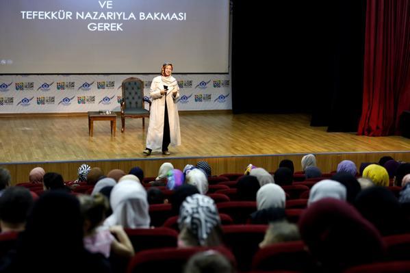 Merve Gülcemal, Sultangazililerle buluştu