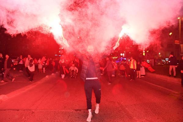 Cumhuriyet’in 99. yılı Bahçelievler’de Serdar Ortaç konseri ile kutlandı