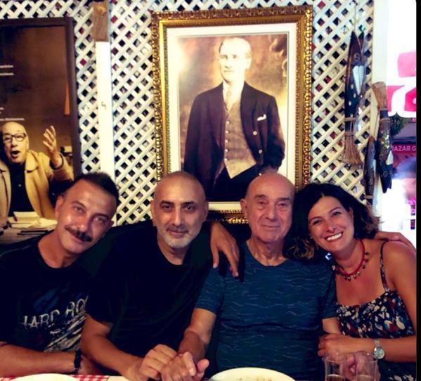 Acı haberi sette aldı