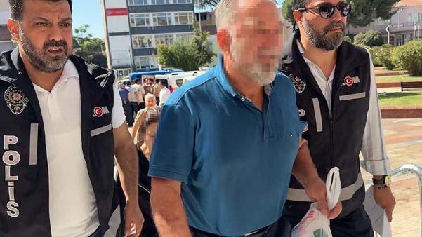 Bıçak parası aldığı öne sürülen profesör ile sekreteri serbest bırakıldı