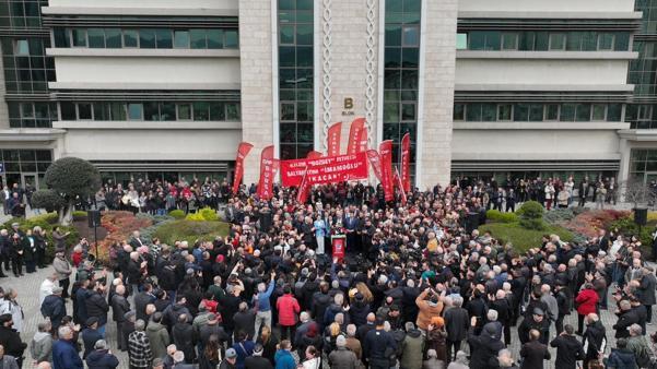 Bursa Büyükşehir Belediye Başkanı Mustafa Bozbey gözaltına alındı