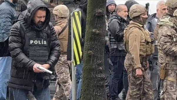 Beşiktaş’ta bankayı basan silahlı saldırgan: Sevgime karşılık alamayınca korkutmak istedim