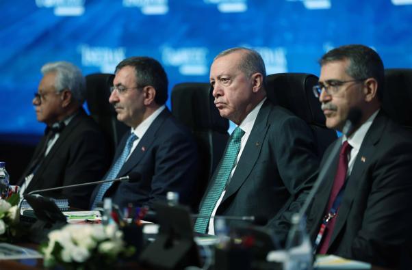 Cumhurbaşkanı Erdoğan: Barışa giden yolu da hedef alan İsrail saldırıları, kalıcı çözümün önüne asla geçemeyecektir