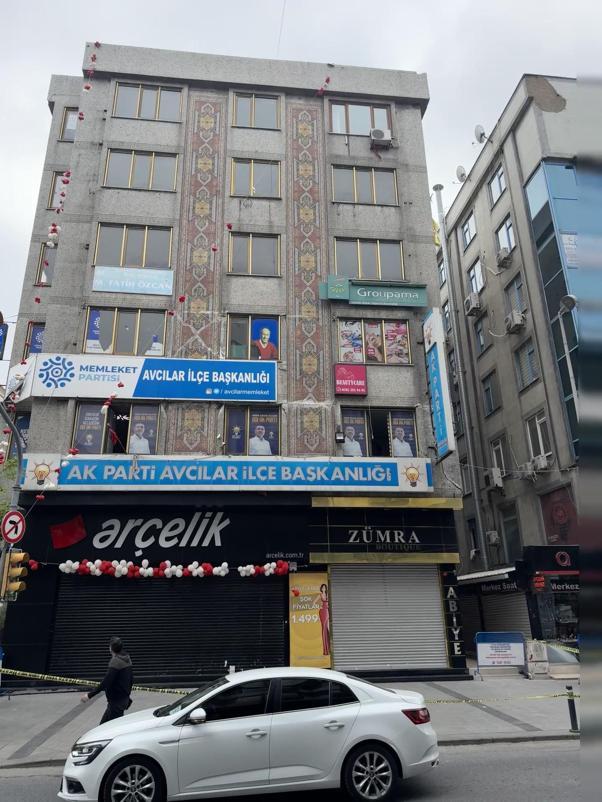 Avcılarda üç bina tahliye edildikten sonra mühürlendi