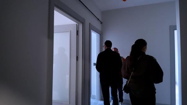 Bakan Kurum: Dileyen Esenkent Mahallesi İETT blokları’ndaki yeni konutlarının anahtarlarını teslim alabilecek