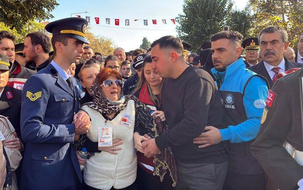 Şehitler memleketlerinde son yolculuğuna uğurlandı