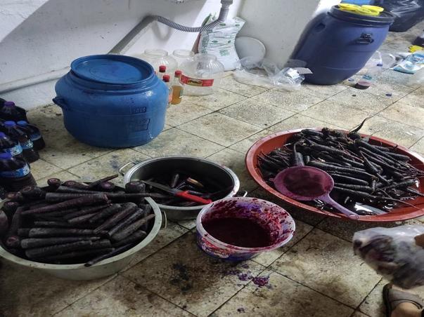 Hijyen kurallarının hiçe sayıldığı şalgam imalathanesi mühürlendi